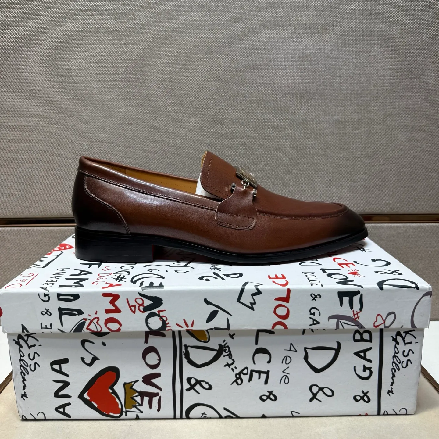 Men's men's shoes 💰pp520【DG～】Men's casual formal leather shoes 2025z cabinet sales simultaneously 🔶Size: 38-44#️⃣ 🔷2 colors🔜The upper is made of cowhide stitching ➕Cowhide lining, comfortable and breathable, sole: original comfortable, wear-resistant and non-slip outsole, ⚠️real thing📱photographed🎬real thing is better📢📢📢